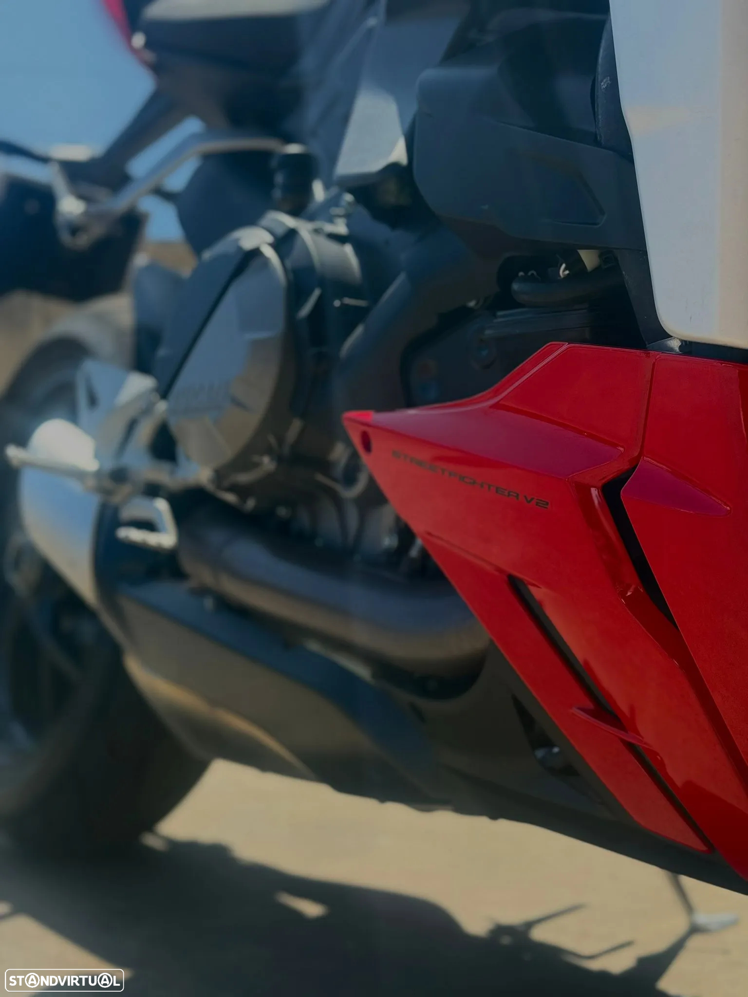 Ducati Streetfighter V2 - 6