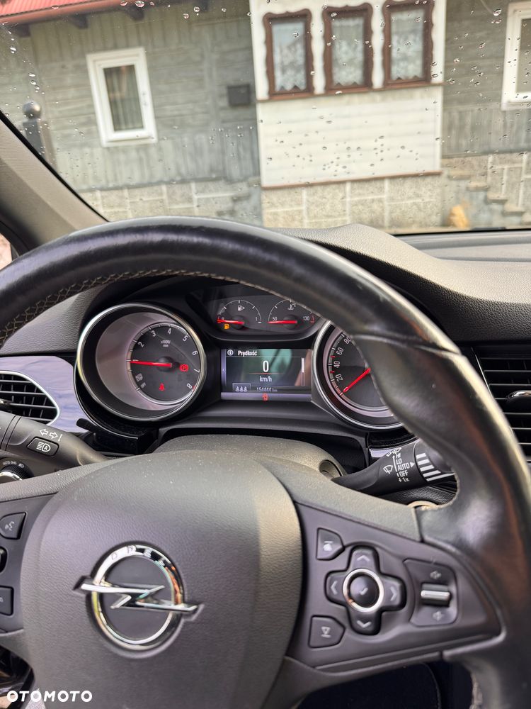 Opel Astra 1.6 T Dynamic S&S - 10
