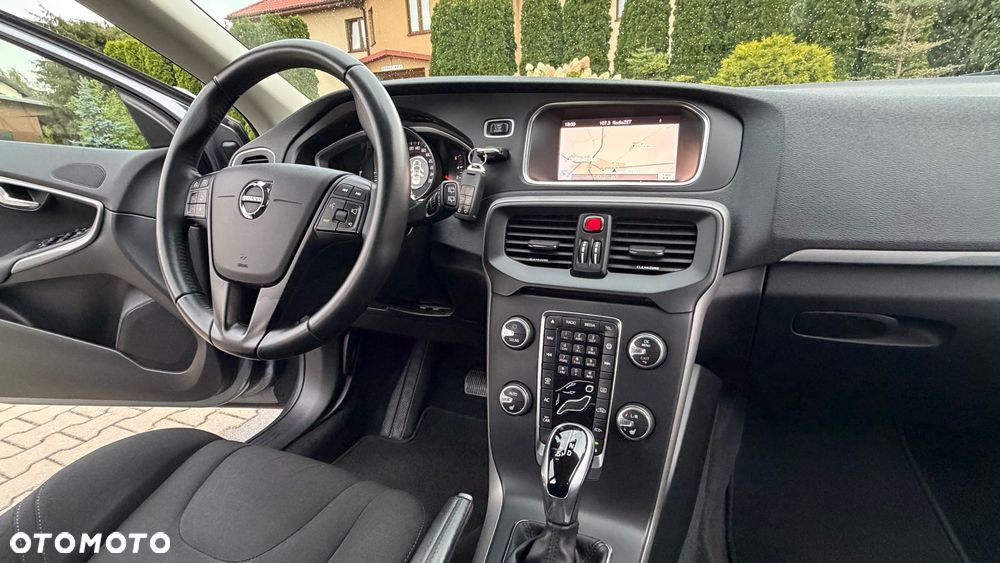 Volvo V40 D2 Geartronic Kinetic - 33