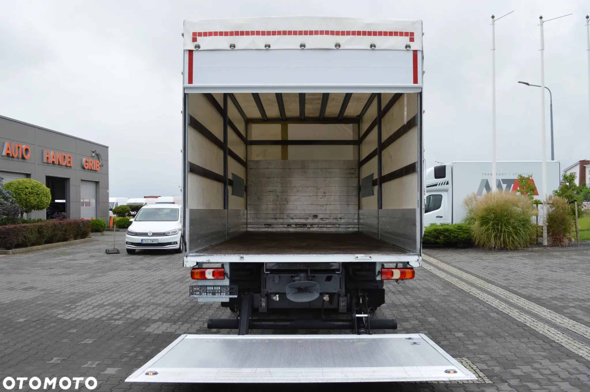 Mercedes-Benz ATEGO 818 L PLANDEKA + WINDA 3 FOTELE KLIMA PODUSZKI - 5