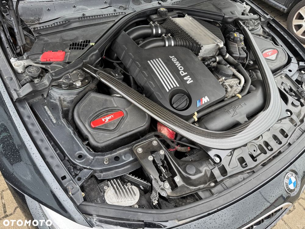 BMW M4 Coupe DKG - 8