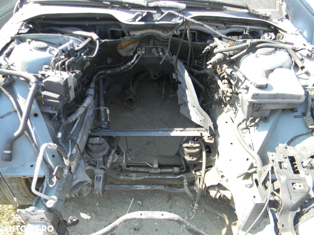 Dezmembrari  BMW 7 (E65, E66, E67)  2001  > 2009 730 d Motorina - 9