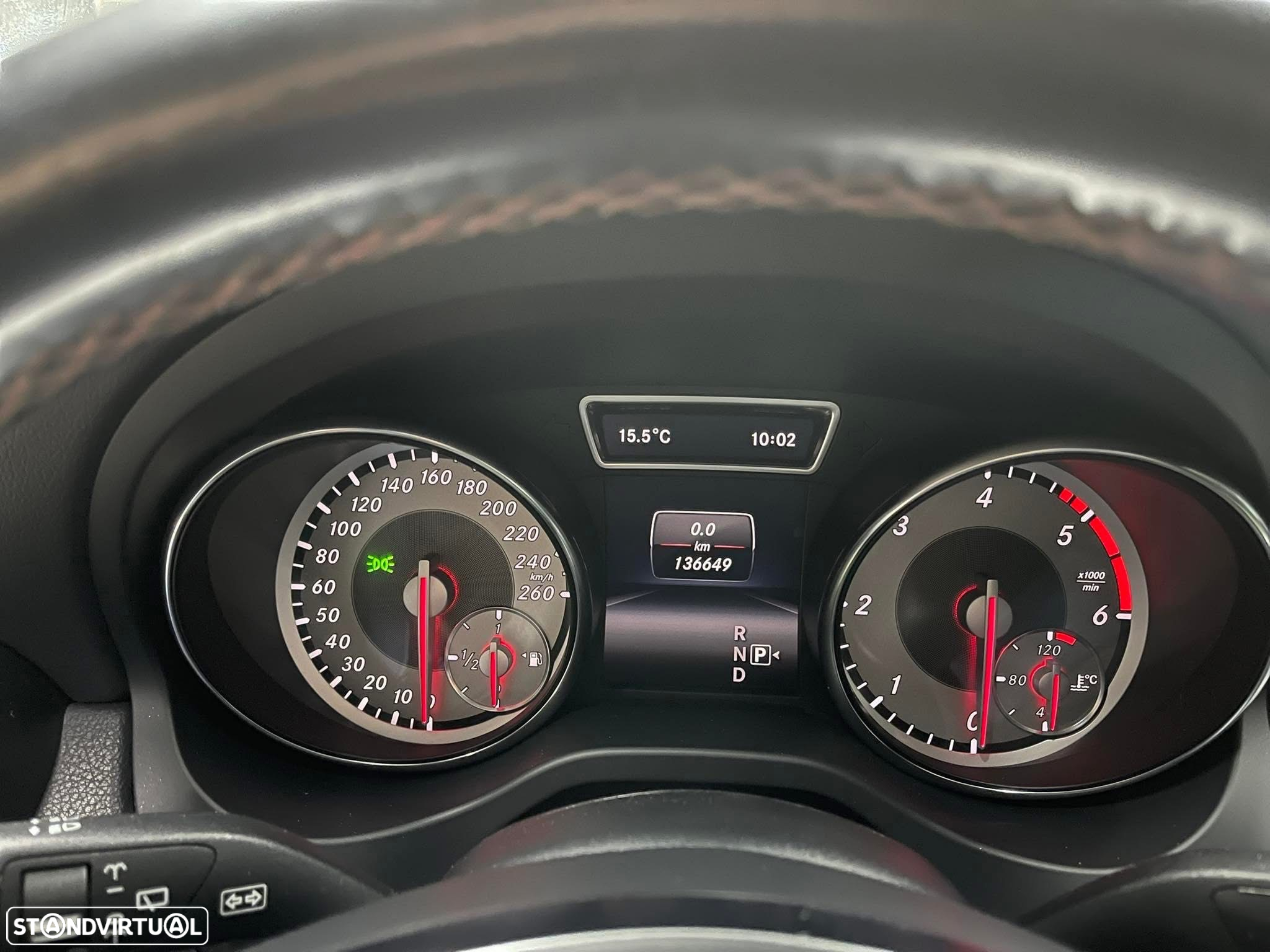 Mercedes-Benz GLA 180 (CDI) d 7G-DCT AMG Line - 7