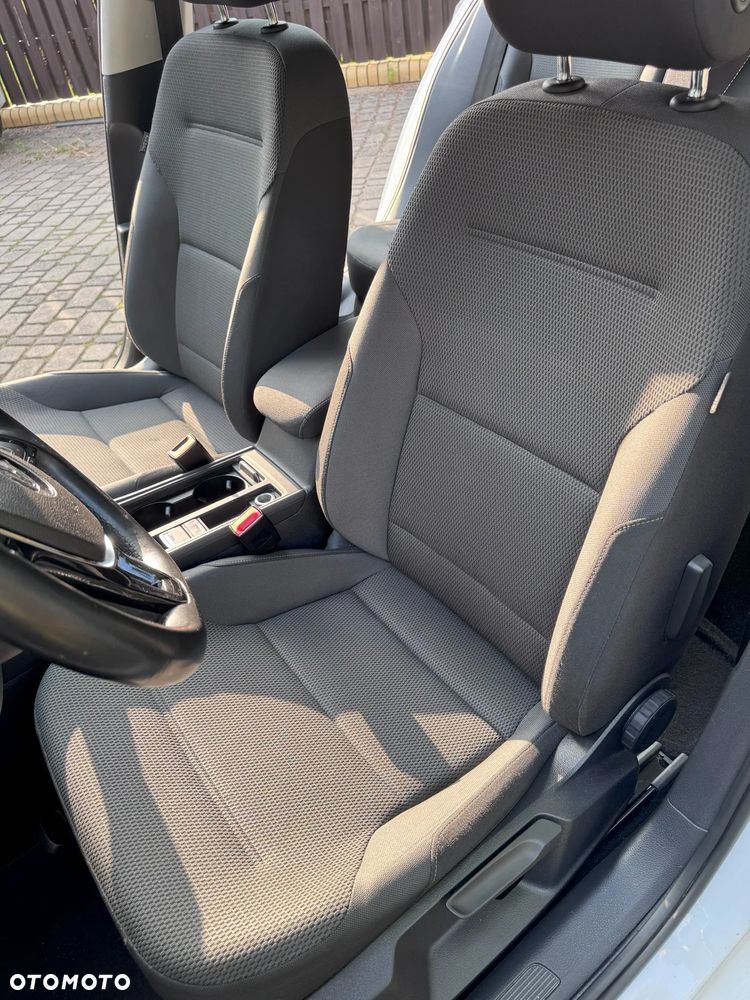 Volkswagen Golf 1.4 TSI BMT Comfortline DSG - 8