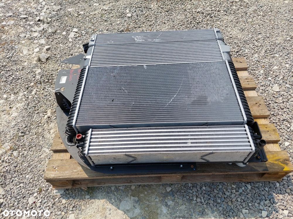 Chłodnica cieczy oleju wody zespół chłodnic intercooler Manitou MLT 733, 933, 1033 630, 730 - 5