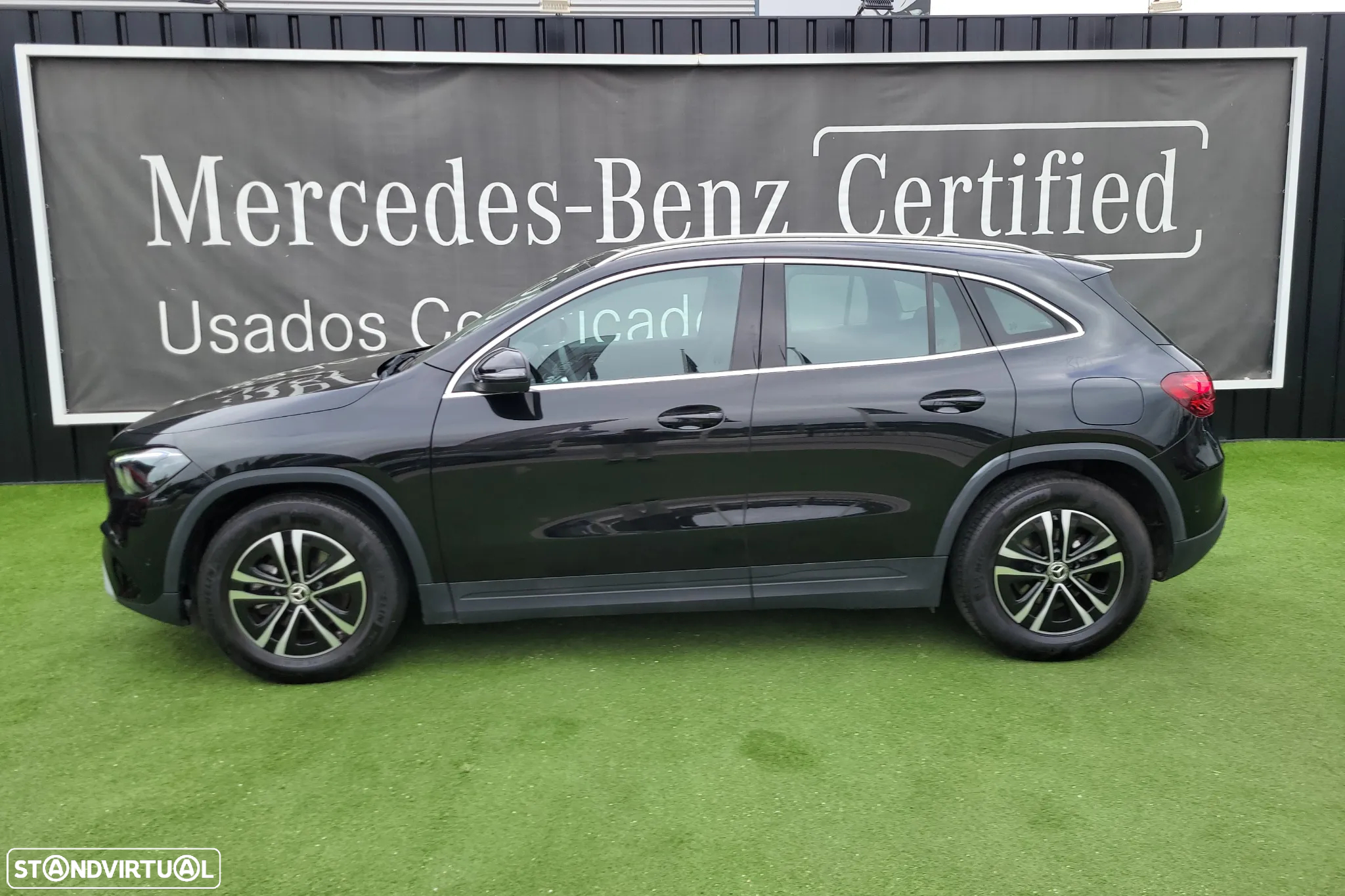 Mercedes-Benz GLA 200 Style - 4