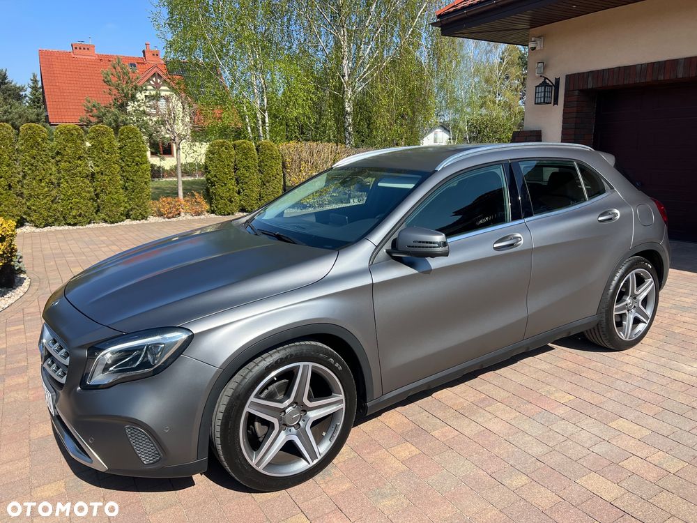 Mercedes-Benz GLA 200 7G-DCT AMG Line - 15