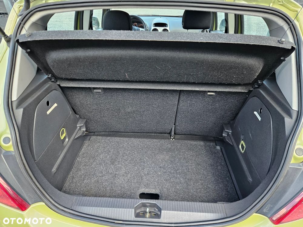 Opel Corsa 1.2 16V Edition - 9