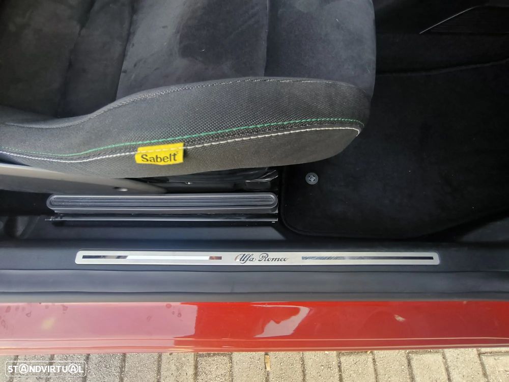 Alfa Romeo MiTo - 28