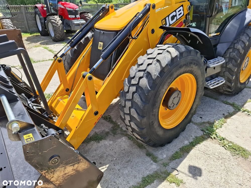 JCB 4CX - 14