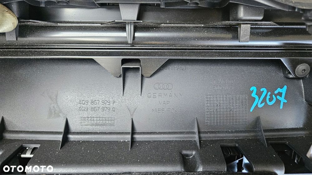 Roleta klapy bagażnika 4G9867979F AUDI A6 S6 RS6 - 4