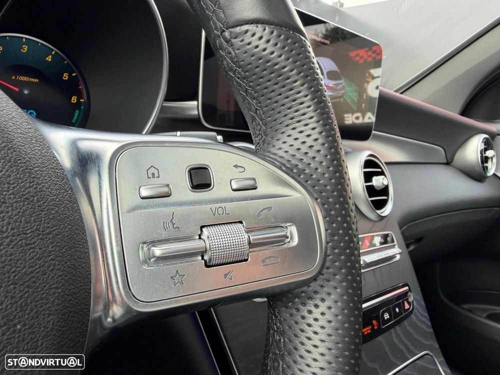 Mercedes-Benz GLC 300 - 30