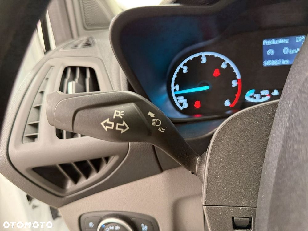 Ford Transit Connect - 26