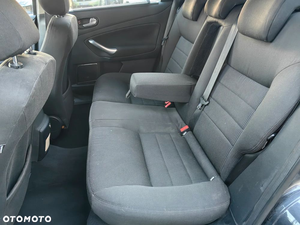 Ford Mondeo 2.0 TDCi Titanium - 18