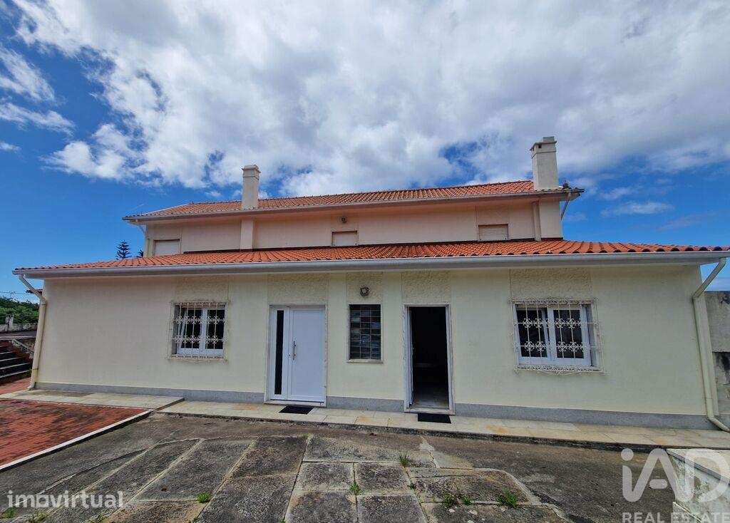 Moradia isolada T4 em Carreço de 290 m2 - Grande imagem: 2/37