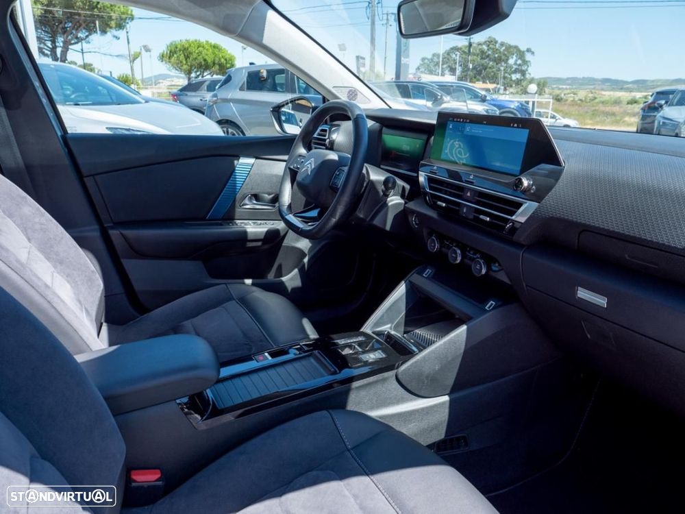 Citroën e-C4 50 kWh Shine - 17