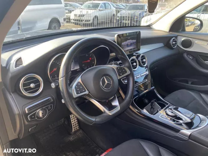 Mercedes-Benz GLC 250 d 4Matic 9G-TRONIC - 11