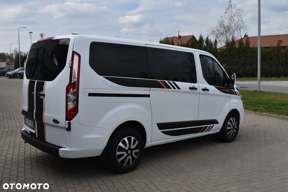 Ford Transit Custom - 12