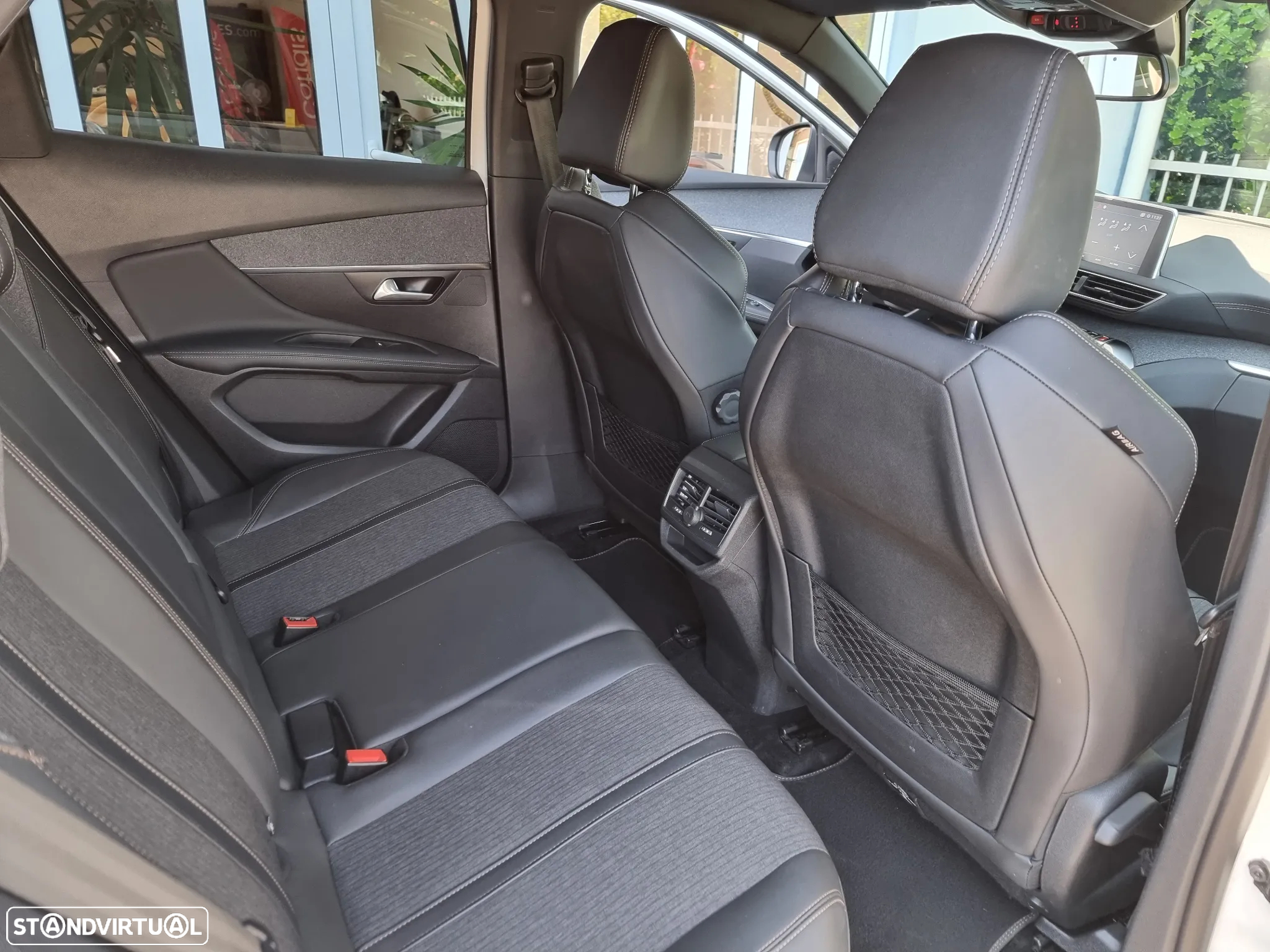 Peugeot 3008 1.5 BlueHDi GT Line - 28