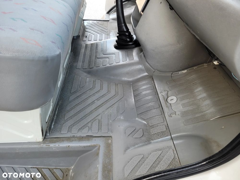 Volkswagen LT 35 Brygadówka 7 osób L2H2 - 24