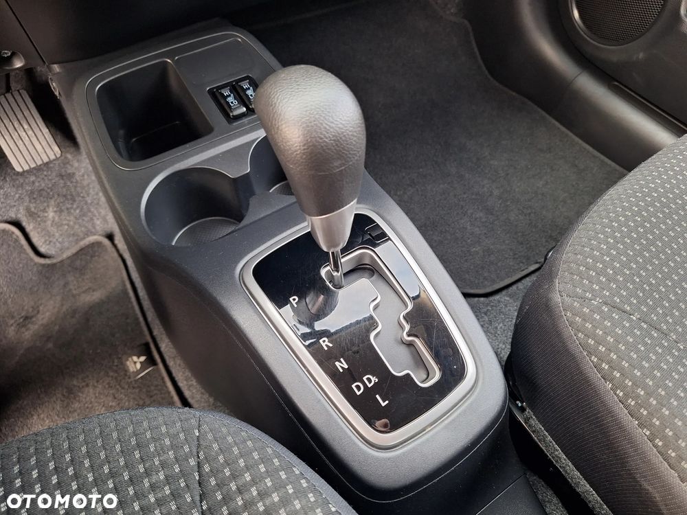 Mitsubishi Space Star 1.2 Clear Tec CVT Edition+ - 20