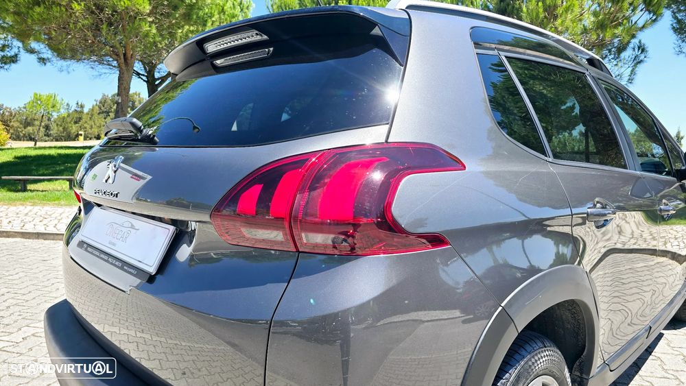 Peugeot 2008 1.5 BlueHDi Signature - 16