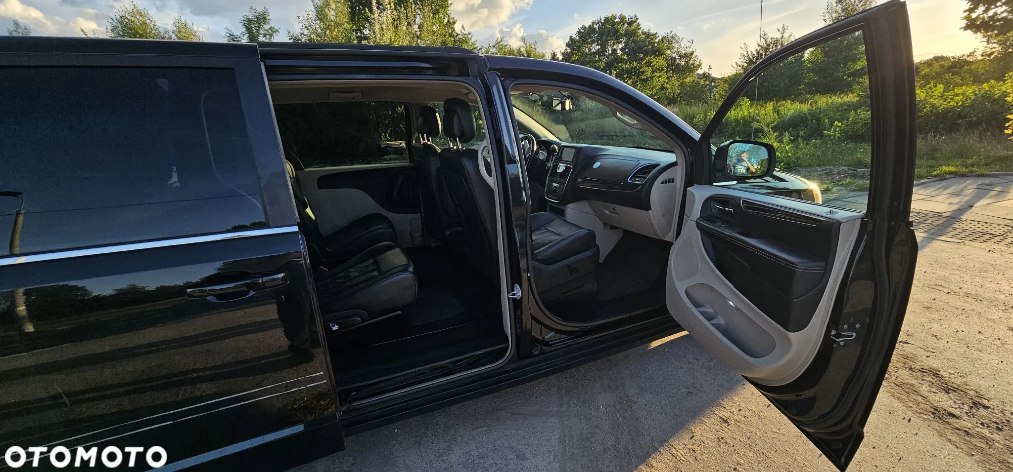 Chrysler Town & Country 3.6 Limited - 5