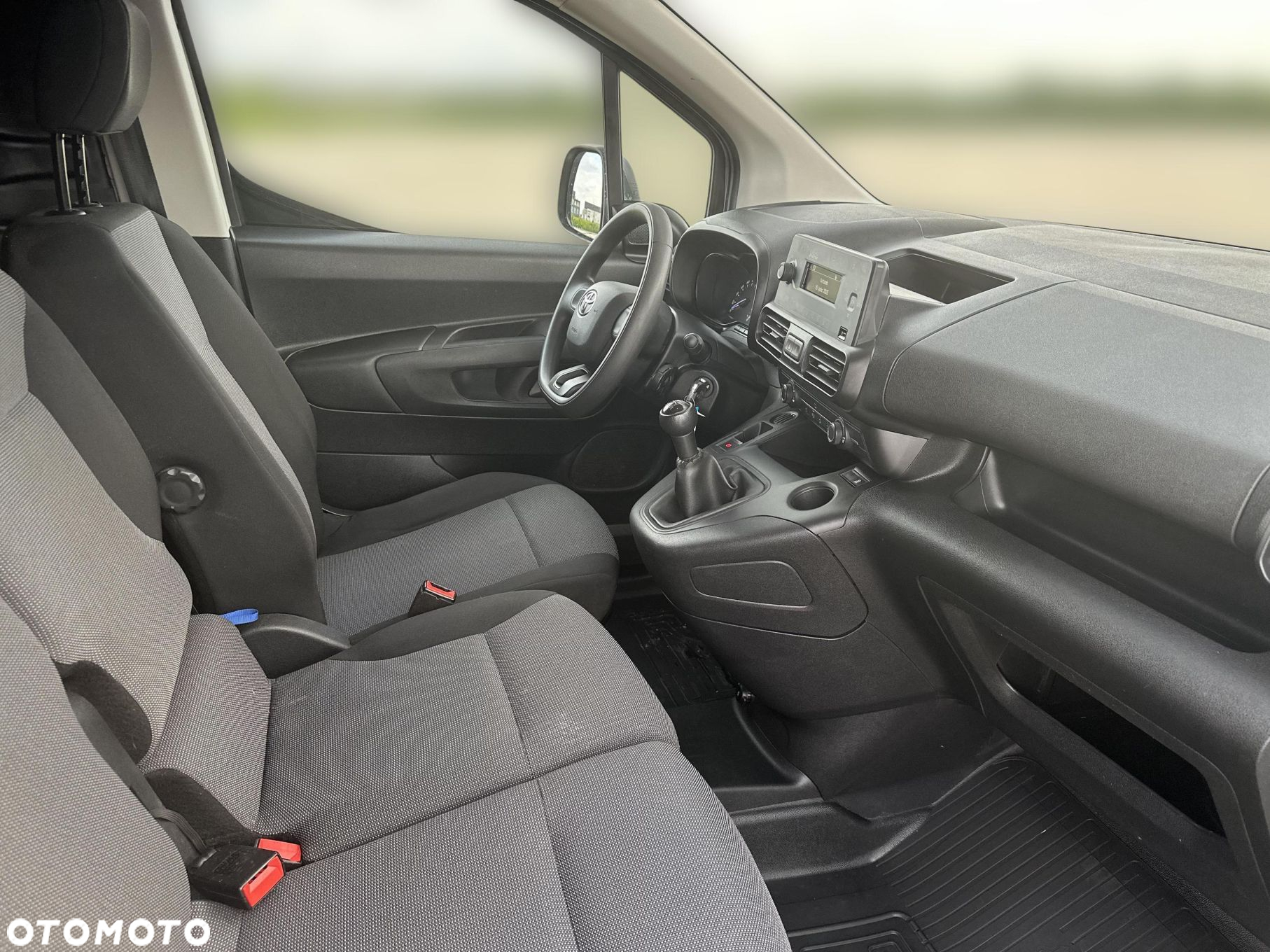 Toyota PROACE CITY - 12
