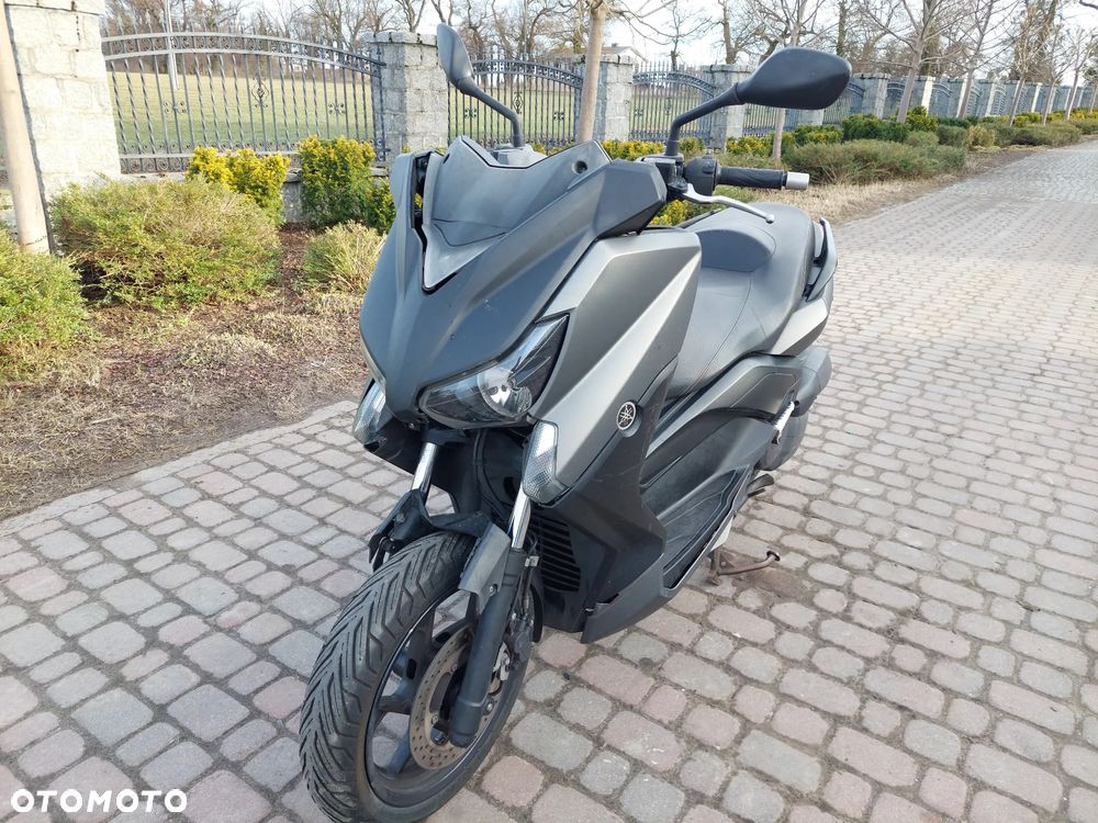 Yamaha X-max - 1