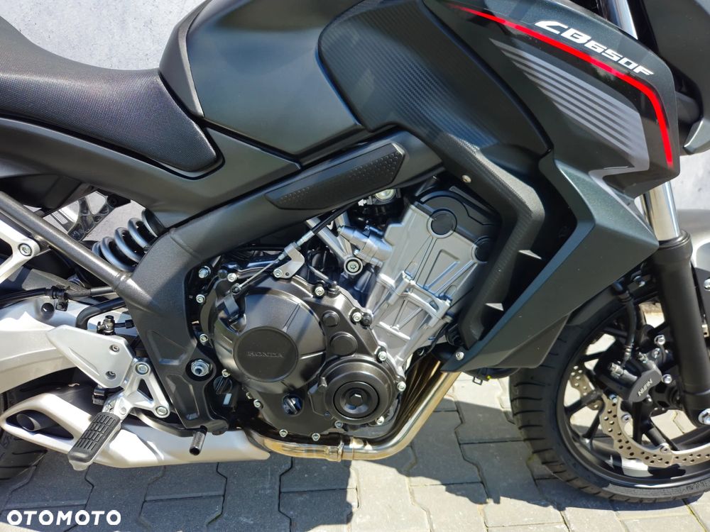 Honda CB - 18