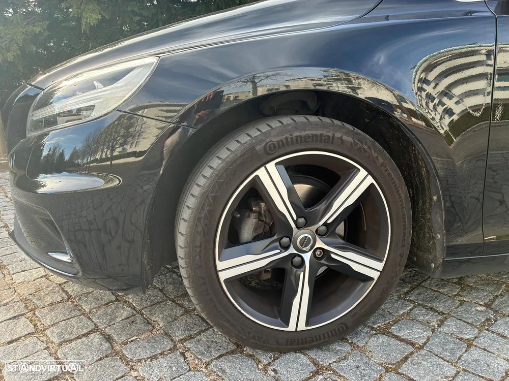 Volvo V40 2.0 D2 R-Design - 23