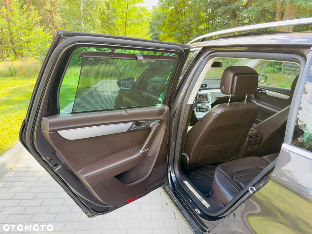 Volkswagen Passat 2.0 TDI Highline - 15