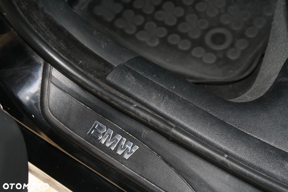 BMW Seria 3 320d - 22