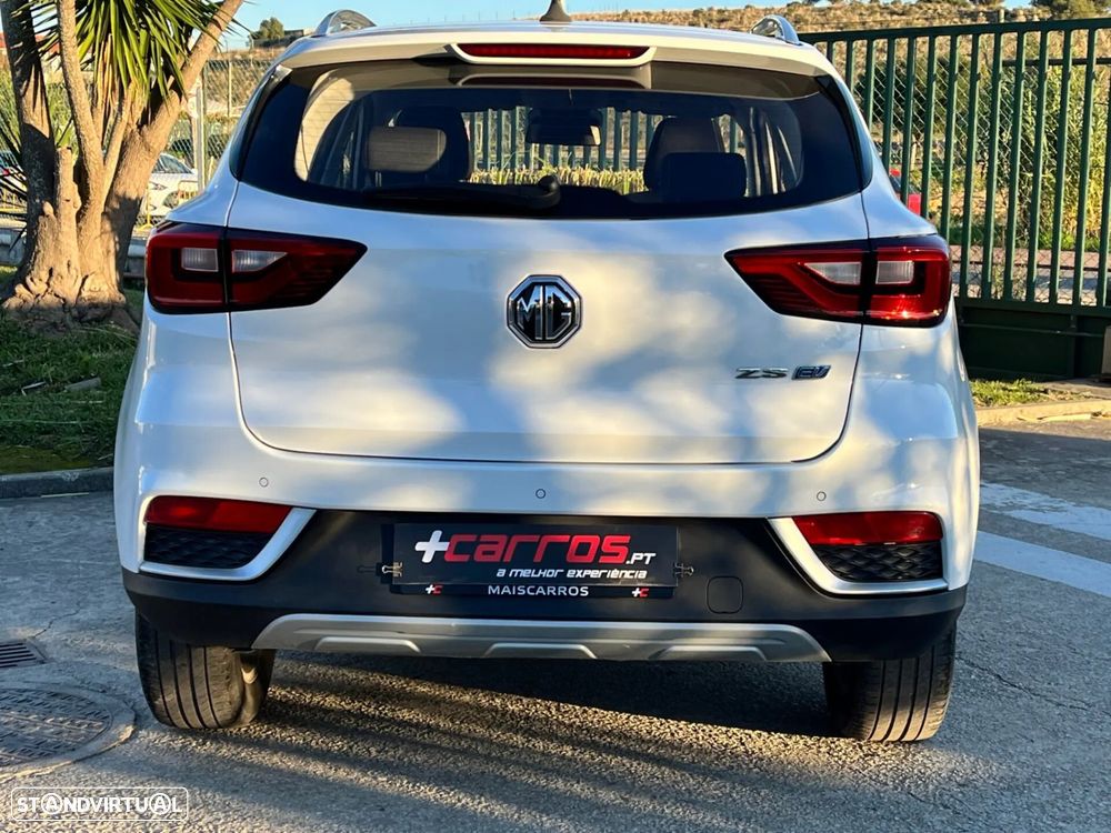 MG ZS - 4