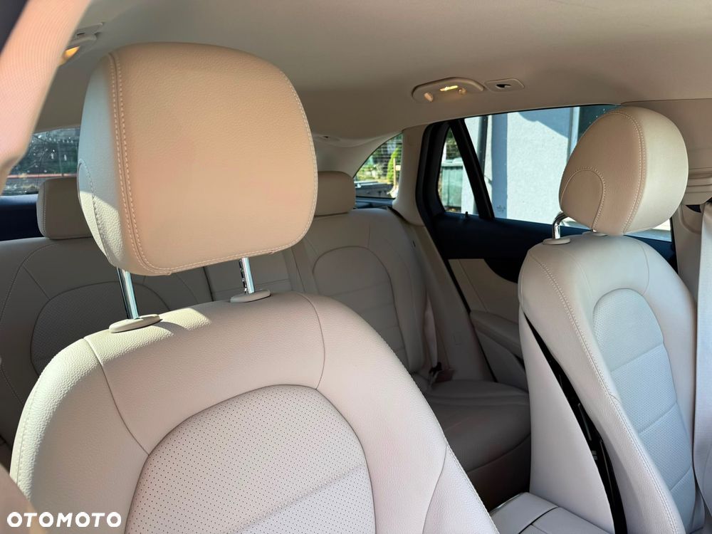 Mercedes-Benz GLC 200 d mHEV 4-Matic Avantgarde - 25