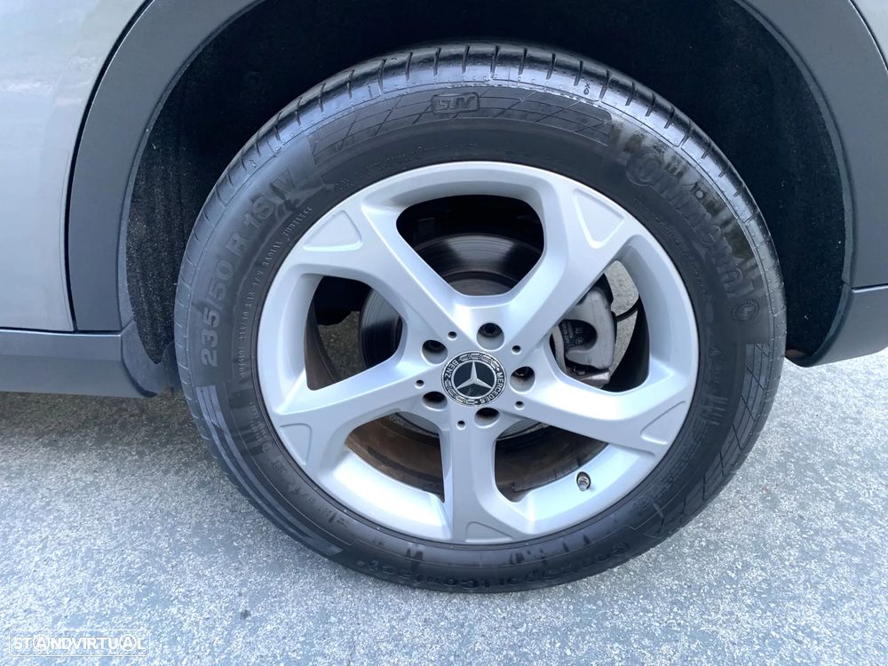 Mercedes-Benz GLA 180 d Urban - 21