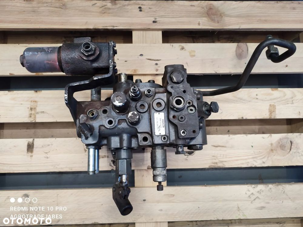 Rozdzielacz hydrauliczny HYDAC 3472395 FENDT 826 VARIO SCR - 5