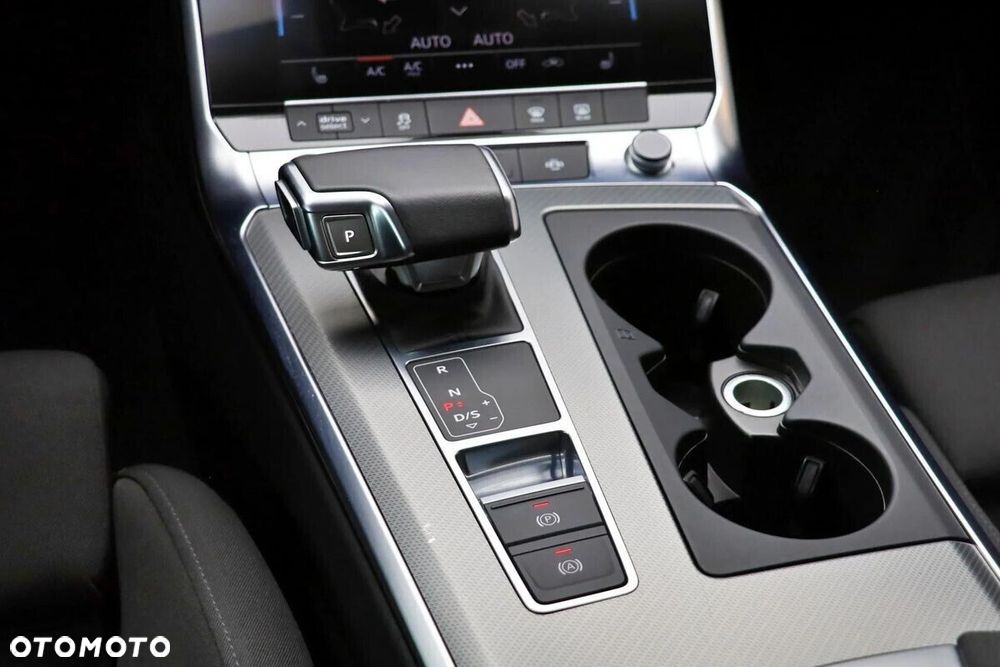 Audi A6 Avant - 32