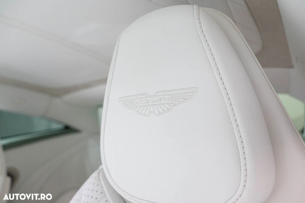 Aston Martin DB12 Volante - 34