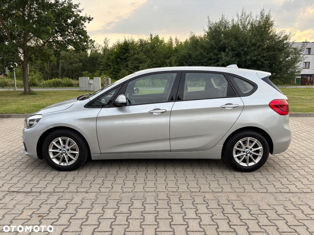 BMW Seria 2 218i - 4