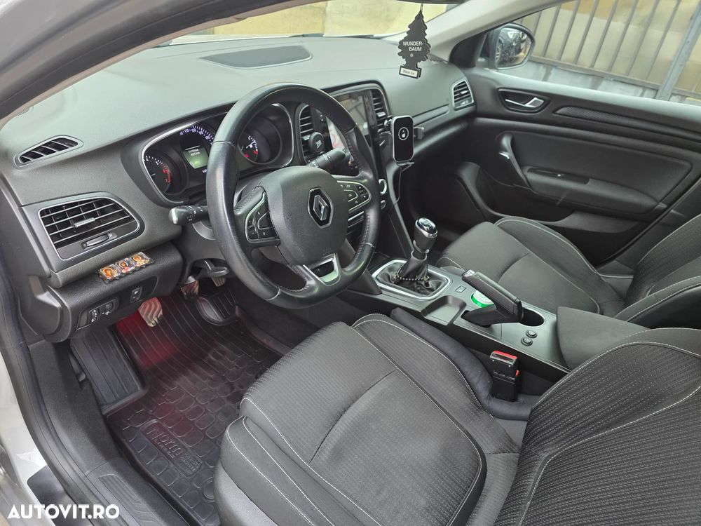 Renault Megane TCe GPF Limited - 17