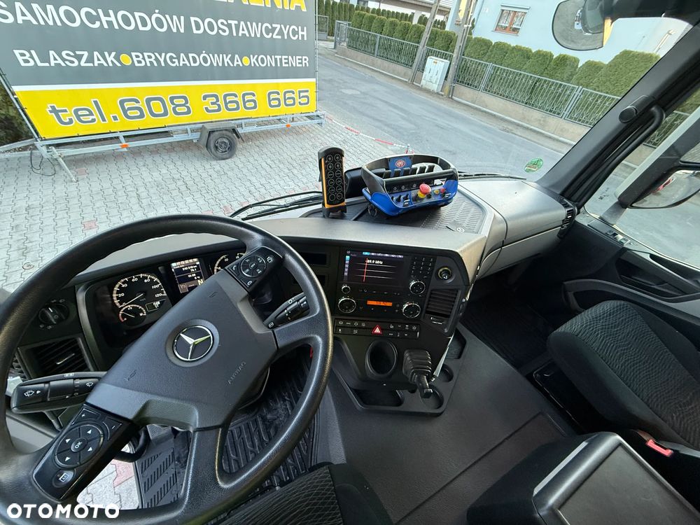 Mercedes-Benz Antos - 16