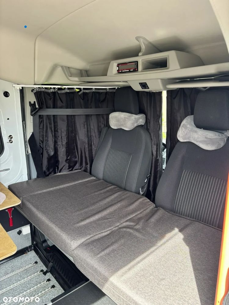 Ford transit - 12