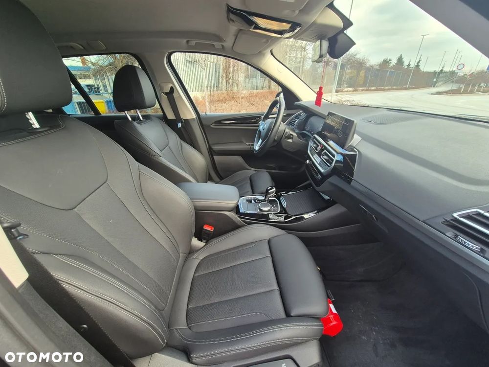 BMW X3 xDrive20d mHEV - 37