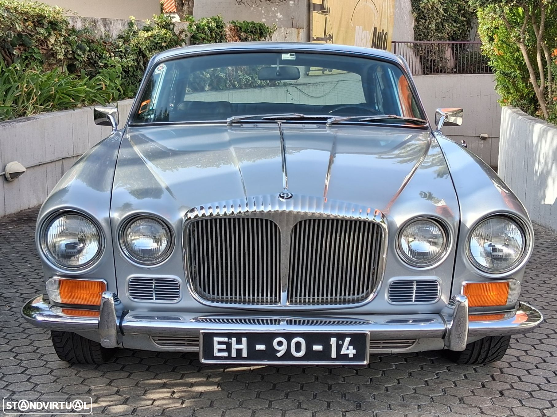 Daimler Sovereign - 3