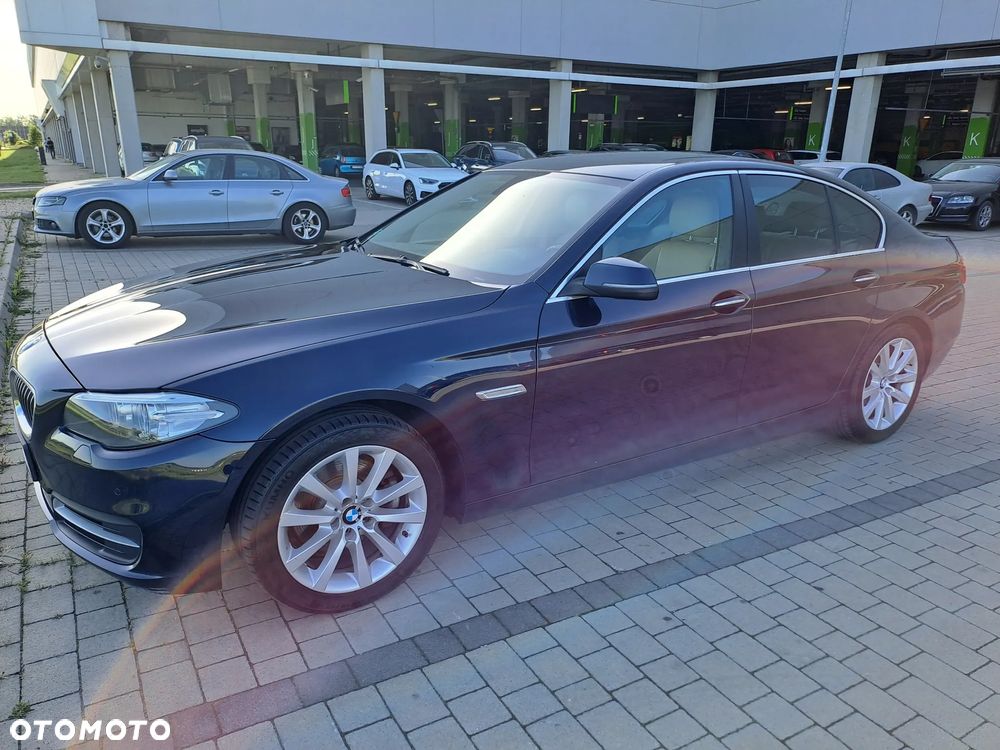 BMW Seria 5 520d xDrive - 5