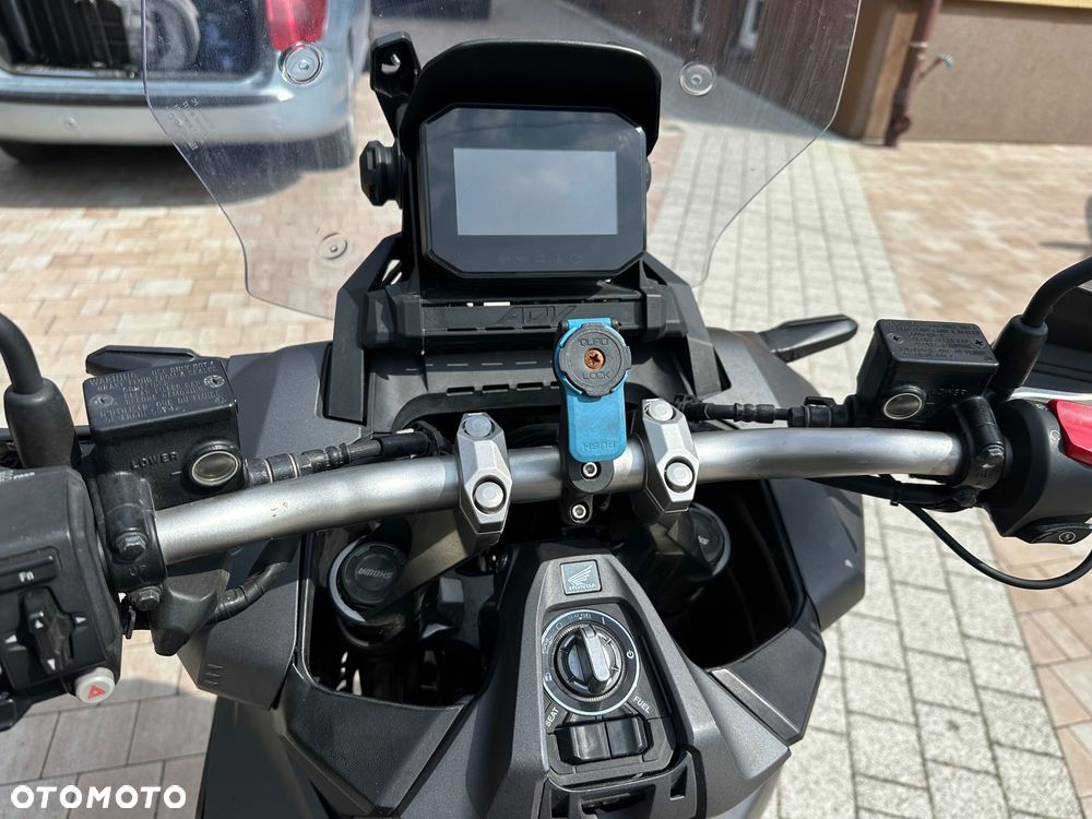 Honda ADV350 - 11