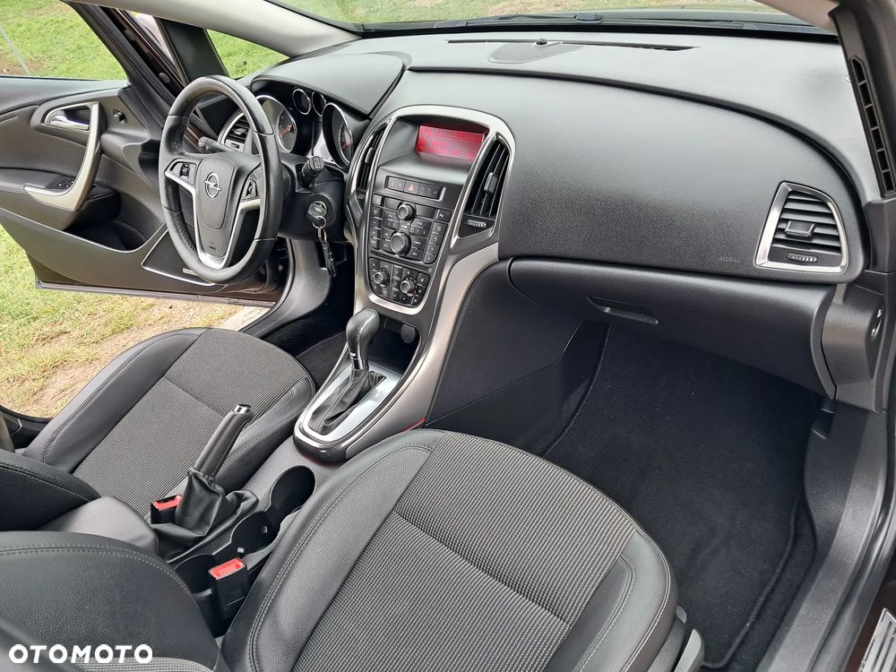 Opel Astra IV 1.4 T Cosmo - 7