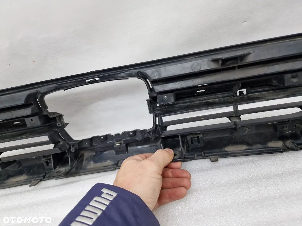 HONDA CR-V CRV CR V III LIFT 09-11 ATRAPA PRZEDNIA PRZÓD / GRILL , NR 71121-SWW-E311-M1 / 71121-SWW-E511-M1 , NR AUKCJI NG522 - 15