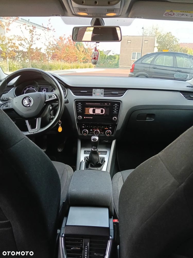 Skoda Octavia 1.5 TSI ACT Ambition - 8